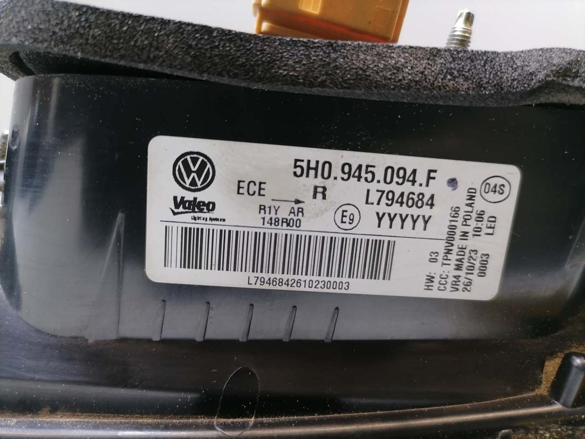 VW Golf 8 original R&uuml;cklicht R&uuml;ckleuchte Schlussleuchte innen rechts Flie&szlig;heck Facelift Bj.2024